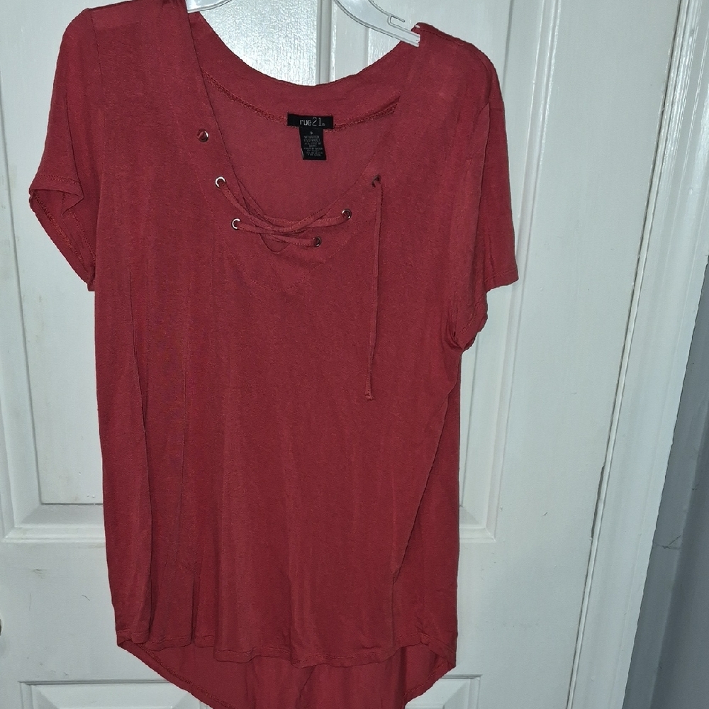 Rue21 Red Short Sleeve Lace-Up Tee